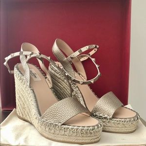 Valentino Garavani Rockstud Espadrille Wedge Sandals